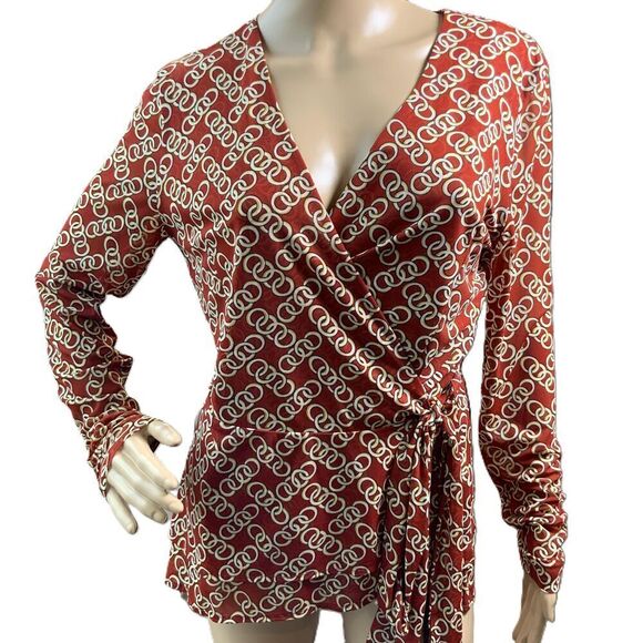 CAbi Red Geometric Long Sleeve Wrap Top Sz M Coach Cowgirl Chain Design Academia - Picture 1 of 15